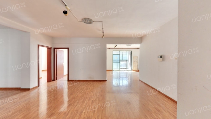 华盛格林雅地二手房实景图