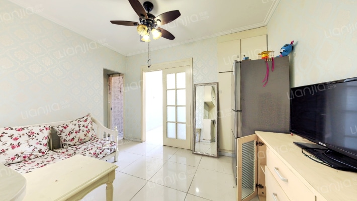 风尚国际公寓二手房实景图