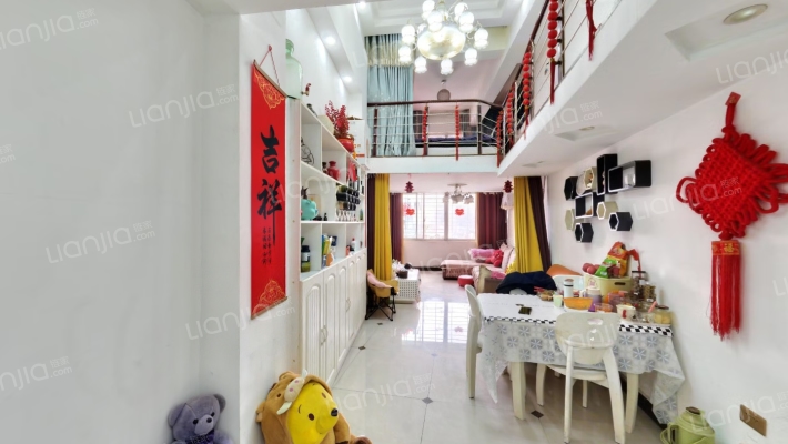 青年城二手房实景图