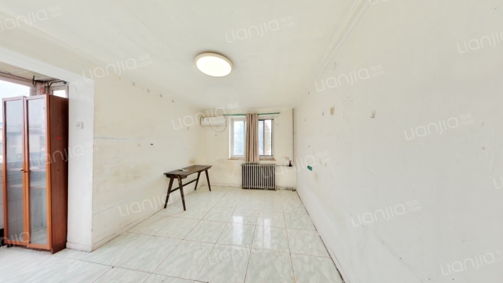 感化胡同14号院二手房实景图