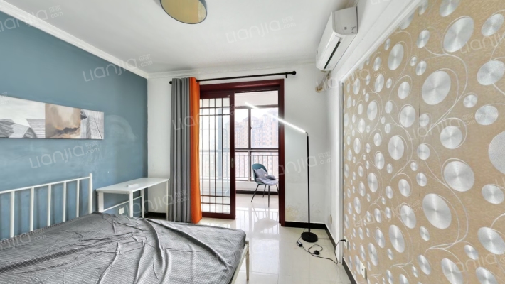 兰乔圣菲二手房实景图