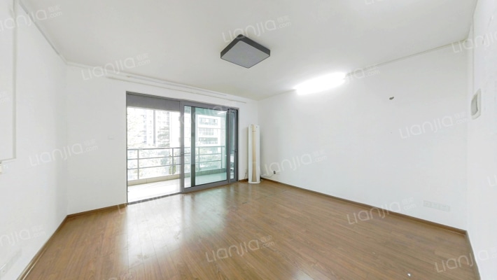 宝嘉誉峰二手房实景图