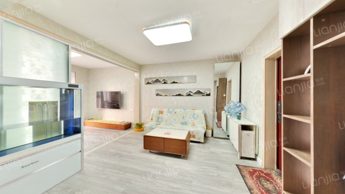 鼎城2008二手房实景图