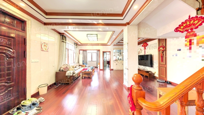 鸿运花园二手房实景图