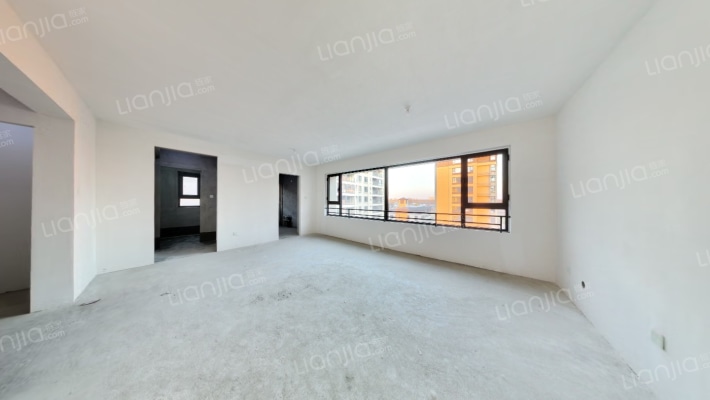 三盛国际城二手房实景图