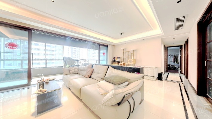 蓝光长岛国际六期二手房实景图