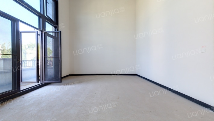 新江与城天奕二手房实景图