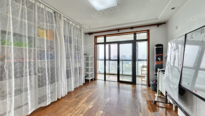 加城花园二手房实景图