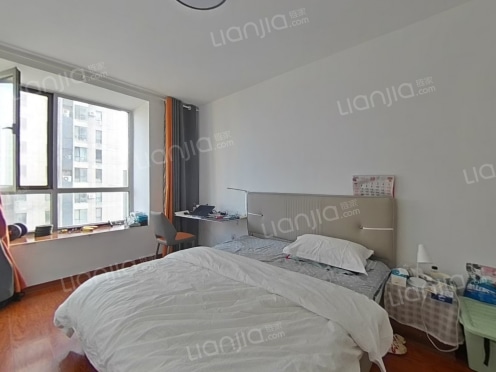 合租·龙城御苑 3居室 南卧