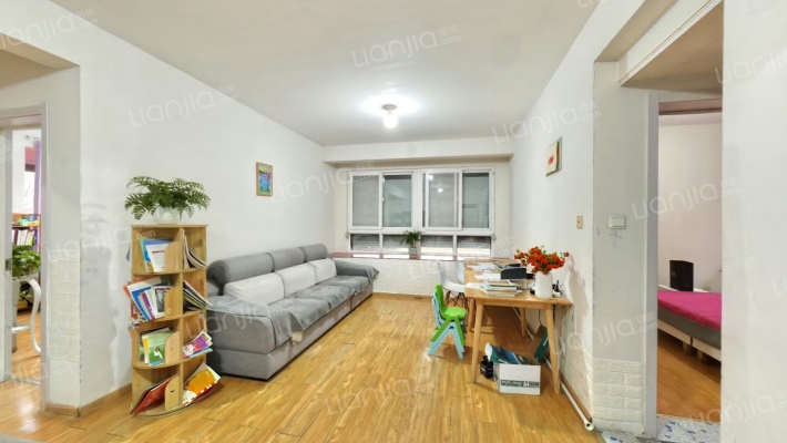 冠城大通三期竹苑二手房实景图