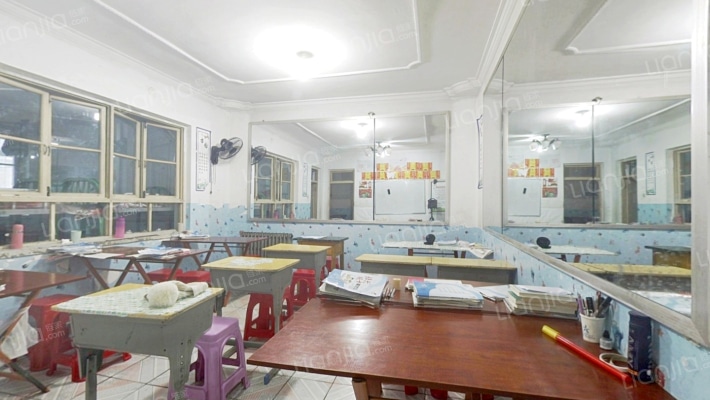 植保公寓二手房实景图