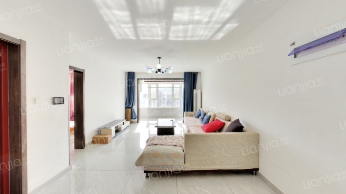 阅山中铁逸都国际二手房实景图