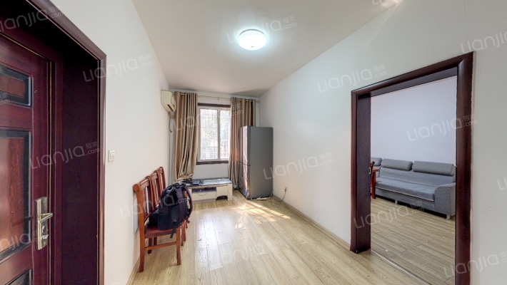 化工医药设计院宿舍二手房实景图