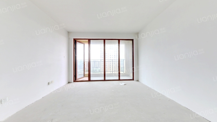 兴源巴黎城二手房实景图