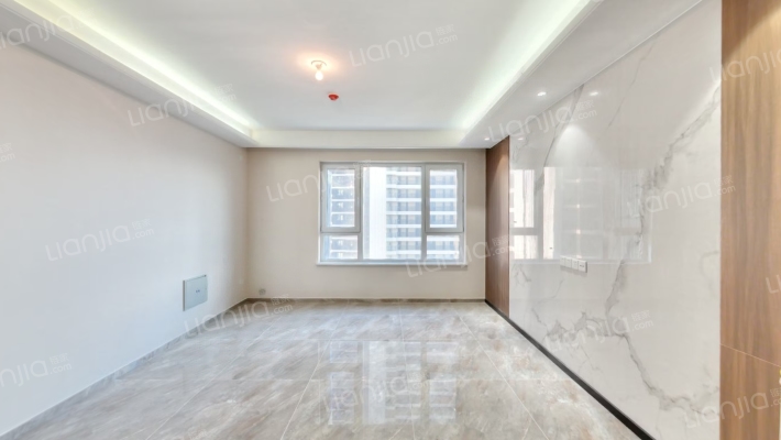 保利天汇二手房实景图