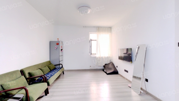 龙堡绿洲二手房实景图