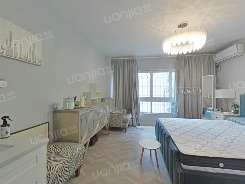 整租·煌华新纪元 1室0厅 南