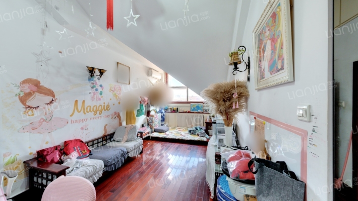 台四小区二手房实景图