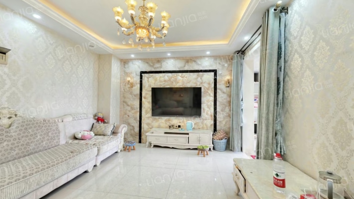 彩虹郡一期二手房实景图