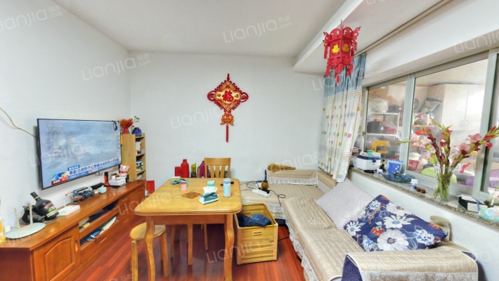 新河西村二手房实景图