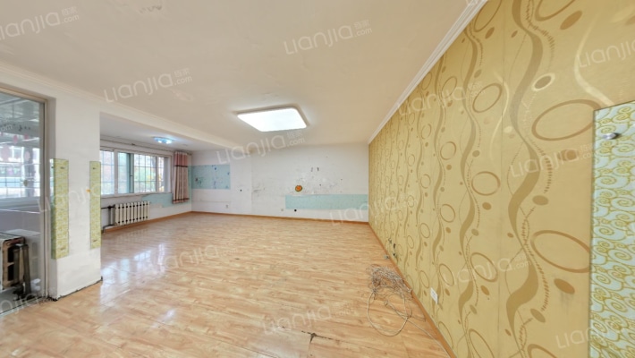 百通馨苑一区二手房实景图