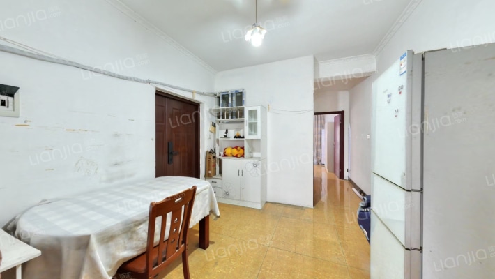 四川武警森林总队二手房实景图