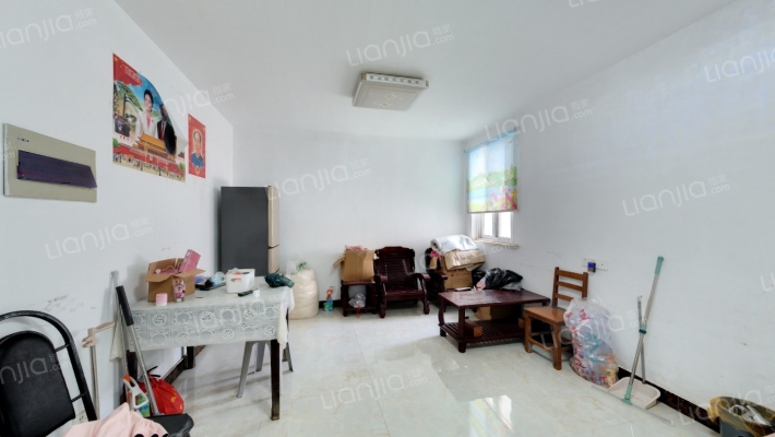 阳澄湖畔花苑三区二手房实景图