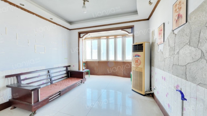 华联新村二手房实景图