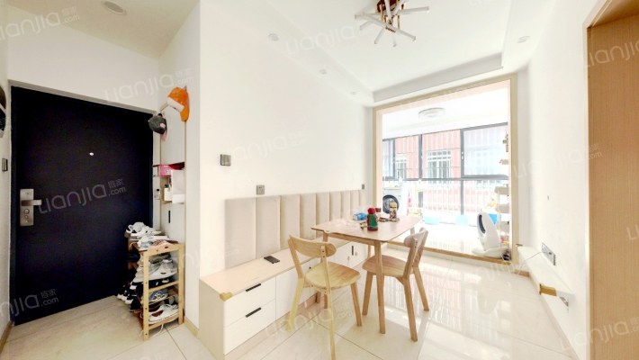 洛阳路190号院二手房实景图