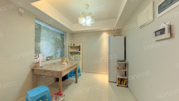 南方玫瑰城创业苑二手房实景图