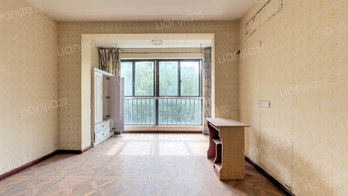 白马湖小区孔雀苑二手房实景图