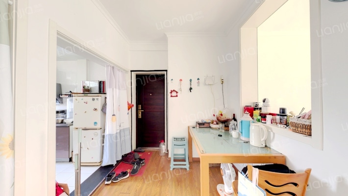 经济宿舍中心二手房实景图