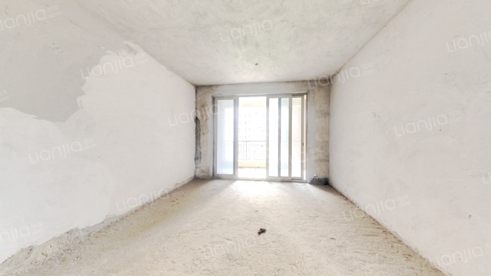 金山湖花园一区二手房实景图