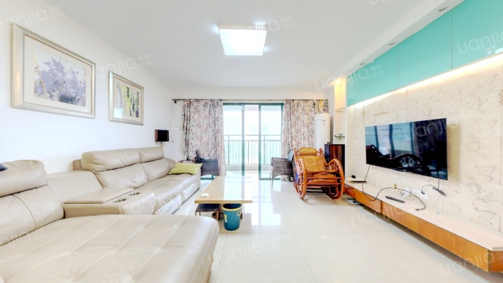 沁芳名苑二手房实景图