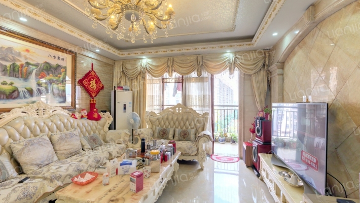 新世纪领居B区二手房实景图