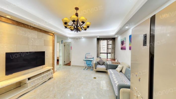 百纳公寓二手房实景图