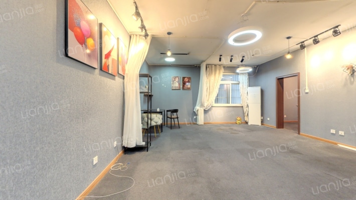 鑫鹏大厦二手房实景图