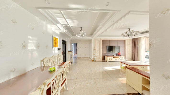 香槟公馆二手房实景图