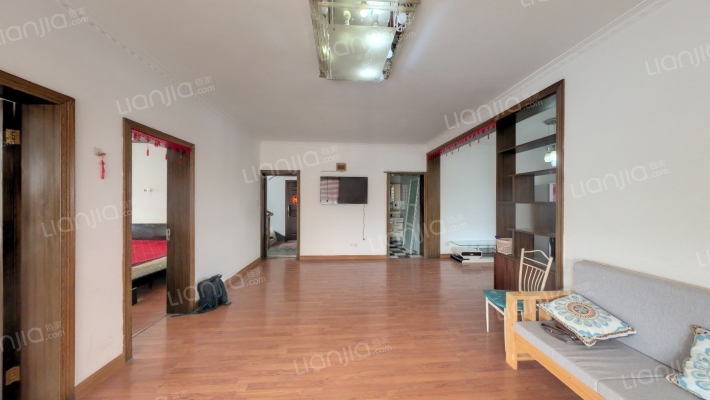 东方花苑小区二手房实景图