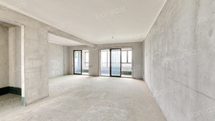 颐和春晓岸芷轩二手房实景图