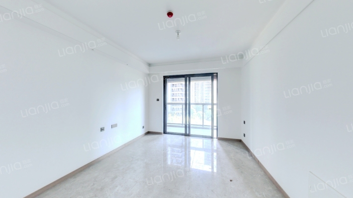 美的旭辉城二手房实景图