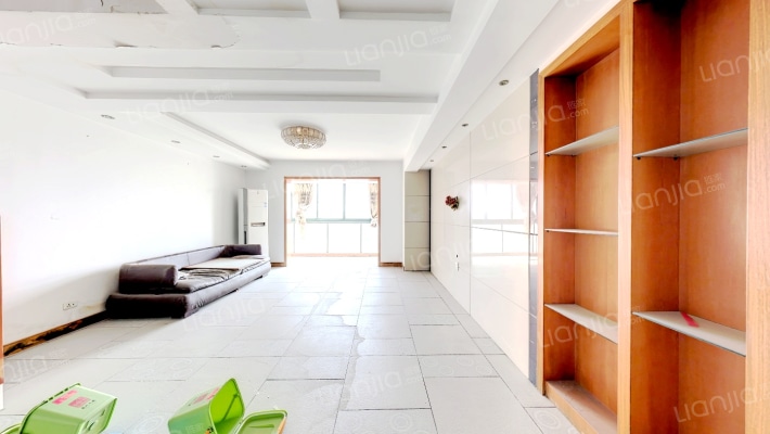 恒创春晓源东区二手房实景图