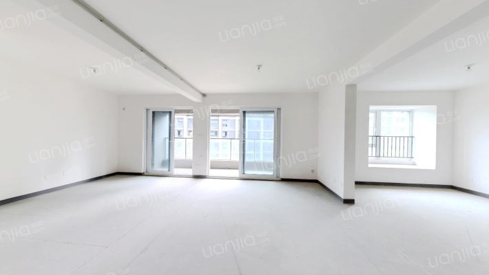 万科朝起云山二手房实景图