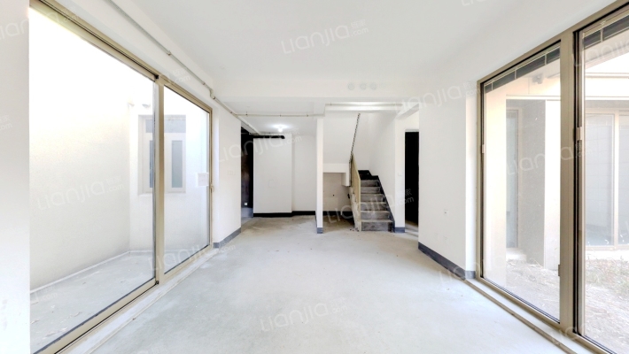 万科莱茵半岛二手房实景图