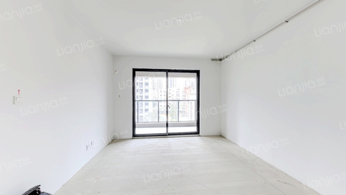 鹿港嘉苑二手房实景图