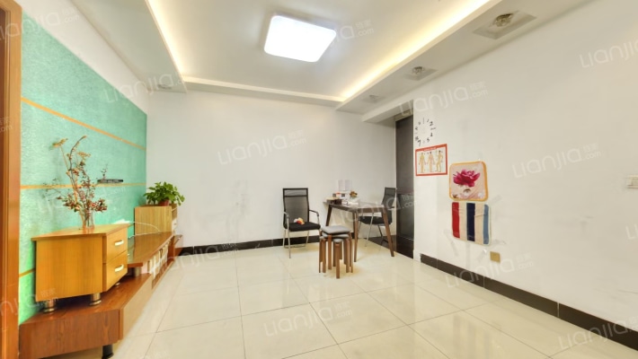 美陆佳园桂苑二手房实景图