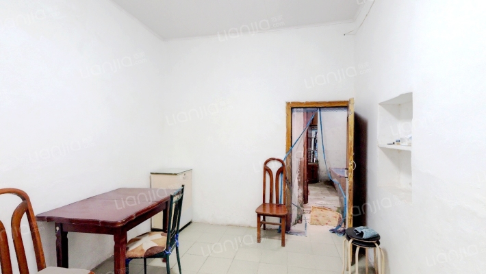 人民路262号二手房实景图