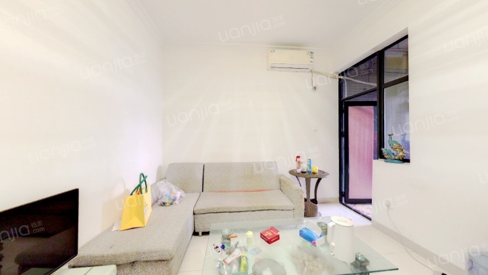 中港华庭二手房实景图