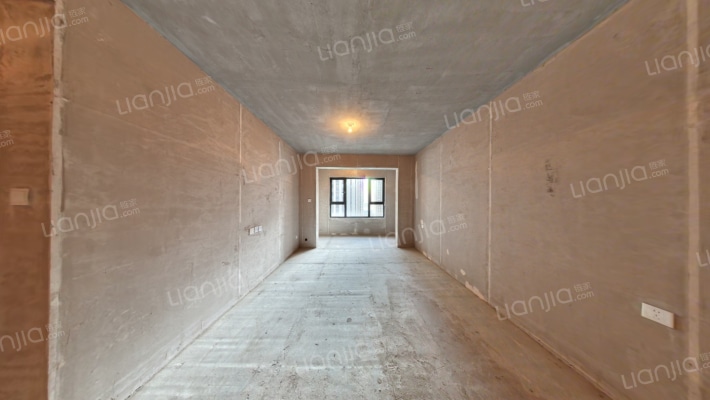 保利领秀山九区二手房实景图