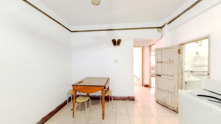 十六层大楼二手房实景图